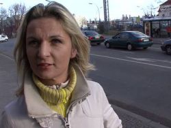 Der Lover bekommt seinen Prügel geblasen