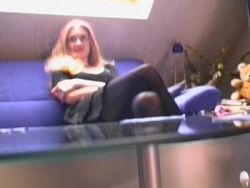 Die beiden Girls vernaschen einen erfahrenen Pimmel