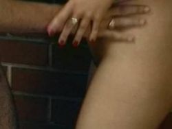 Die heiße blonde Bitch lässt sich schön durchvögeln